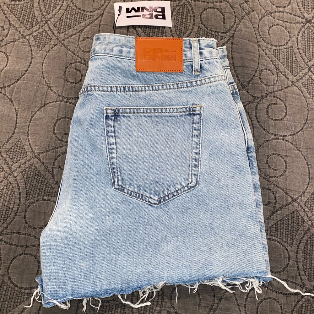 Princess Polly Denim Shorts, NWT, Light wash, US 12